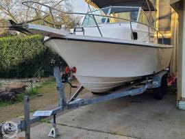 1998, Parker Marine, 2110 DV