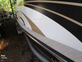 2015, Caravelle, Razor 247 UR