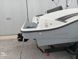 2021, Bayliner, DX2050