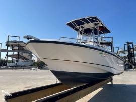 2004, Boston Whaler, 210 Outrage