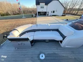 2021, Avalon, Catalina Platinum Entertainer 2585