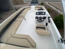 2015, Hurricane, 201 SUN DECK SPORT