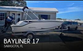 2022, Bayliner, Element M17