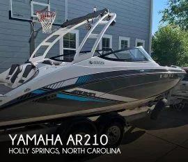 2020, Yamaha, Ar210