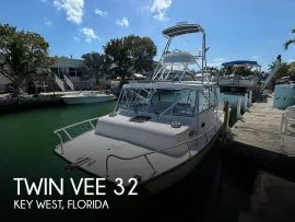 2005, Twin Vee, 32 Weekender