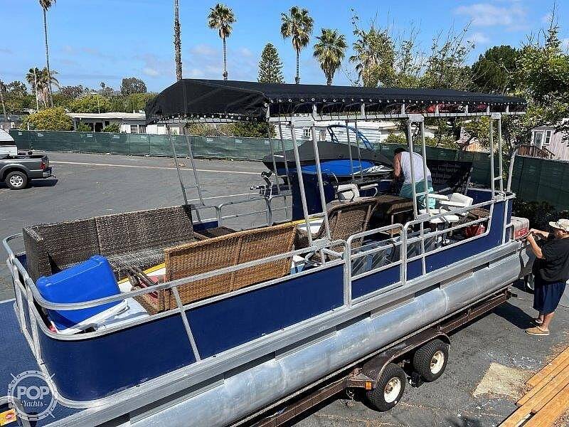 1986-sun-tracker-party-barge-power-boats-pontoon-boats-for-sale-in-san