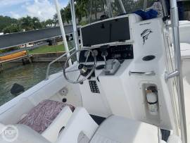 2001, Boston Whaler, 230 Outrage