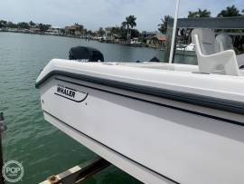 2001, Boston Whaler, 230 Outrage