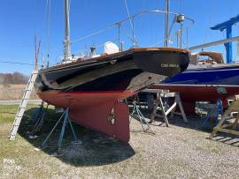 1974, Hinckley, Bermuda 40 Mark III Yawl