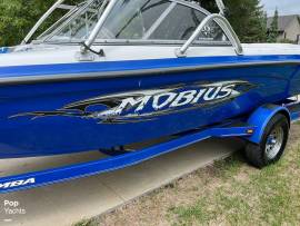 2004, Moomba, Mobius LSV