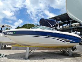 2003, Sea Ray, Bow Rider 220