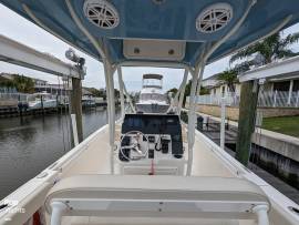 2022, Cobia, 220 CC