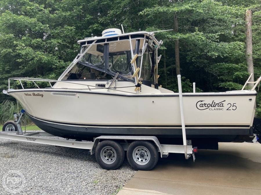 1997 Carolina Classic 25 Power Boats, Walkaround Boats For Sale in ...