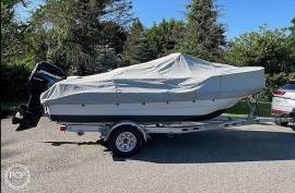 2004, Boston Whaler, Dauntless