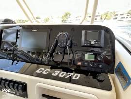 2001, Pursuit, 3070 Center Console