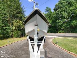 2005, Crownline, 236 BR