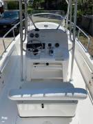 2007, Boston Whaler, 220 Dauntless