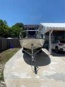 2007, Boston Whaler, 220 Dauntless