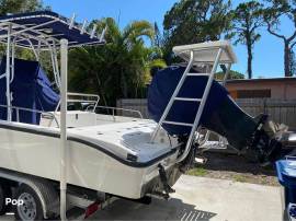 2007, Boston Whaler, 220 Dauntless