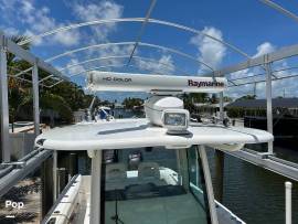 2011, Boston Whaler, 320 Outrage