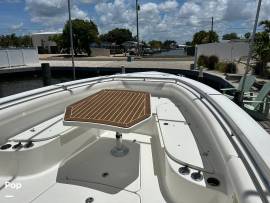 2011, Boston Whaler, 320 Outrage