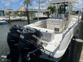 2011, Boston Whaler, 320 Outrage