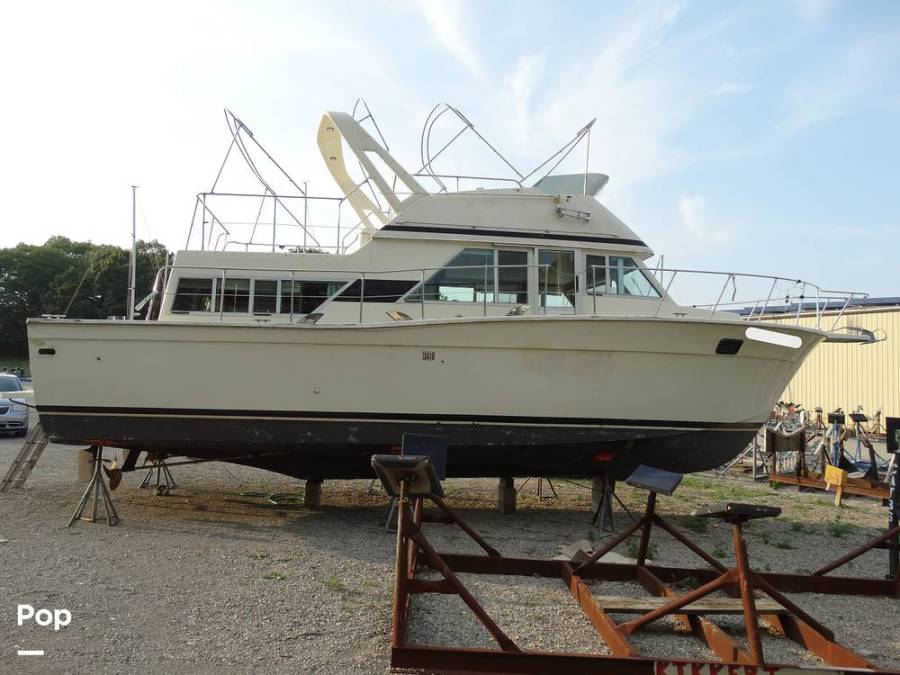 1980 Chris-Craft 380 Corinthian Power Boats, Aft Cabins For Sale in ...