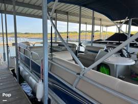 2012, Sun Tracker, Party Barge 24 DLX