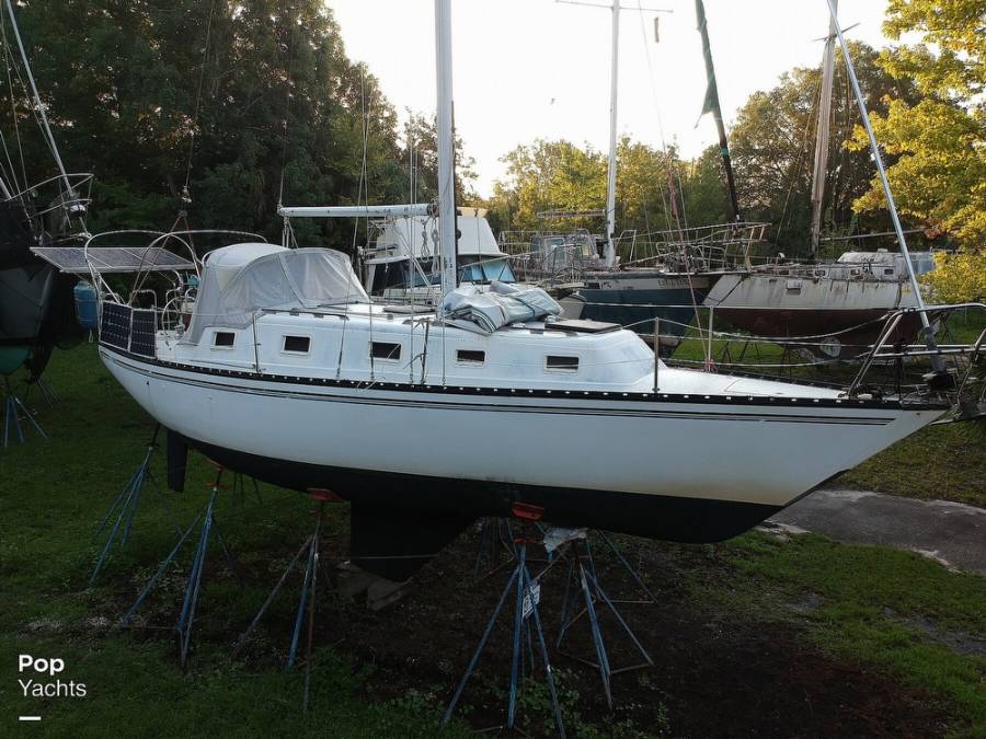 1981 Hunter 33 Cherubini Sail Boats, Sloop Sail Boats For Sale in Green ...