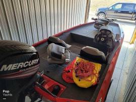 2018, Tracker, 175TXW