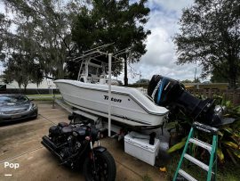 2004, Triton, 2895