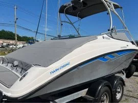 2015, Yamaha, AR 210