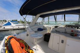 1998, Rinker, 330 Fiesta Vee