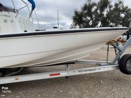 2001, Boston Whaler, 220 Dauntless