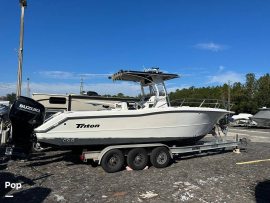 2004, Triton, 2895