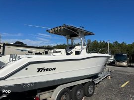 2004, Triton, 2895