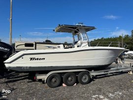 2004, Triton, 2895