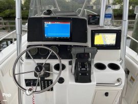 2001, Boston Whaler, 260 Outrage