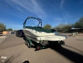 2001, Sea Ray, 230 Signature