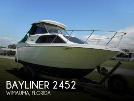 2001, Bayliner, 2452 Ciera Classic