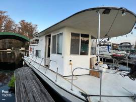 1968, Houseboat