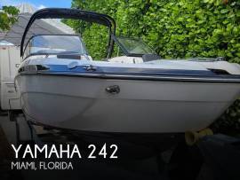 2016, Yamaha, 242 S Limited