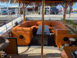 2022, Custom, Tiki Bar Boat 30