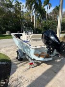 2020, Boston Whaler, 17 Montauk