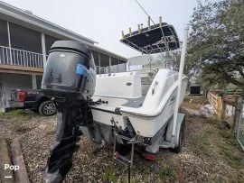 2004, Boston Whaler, 240 Outrage